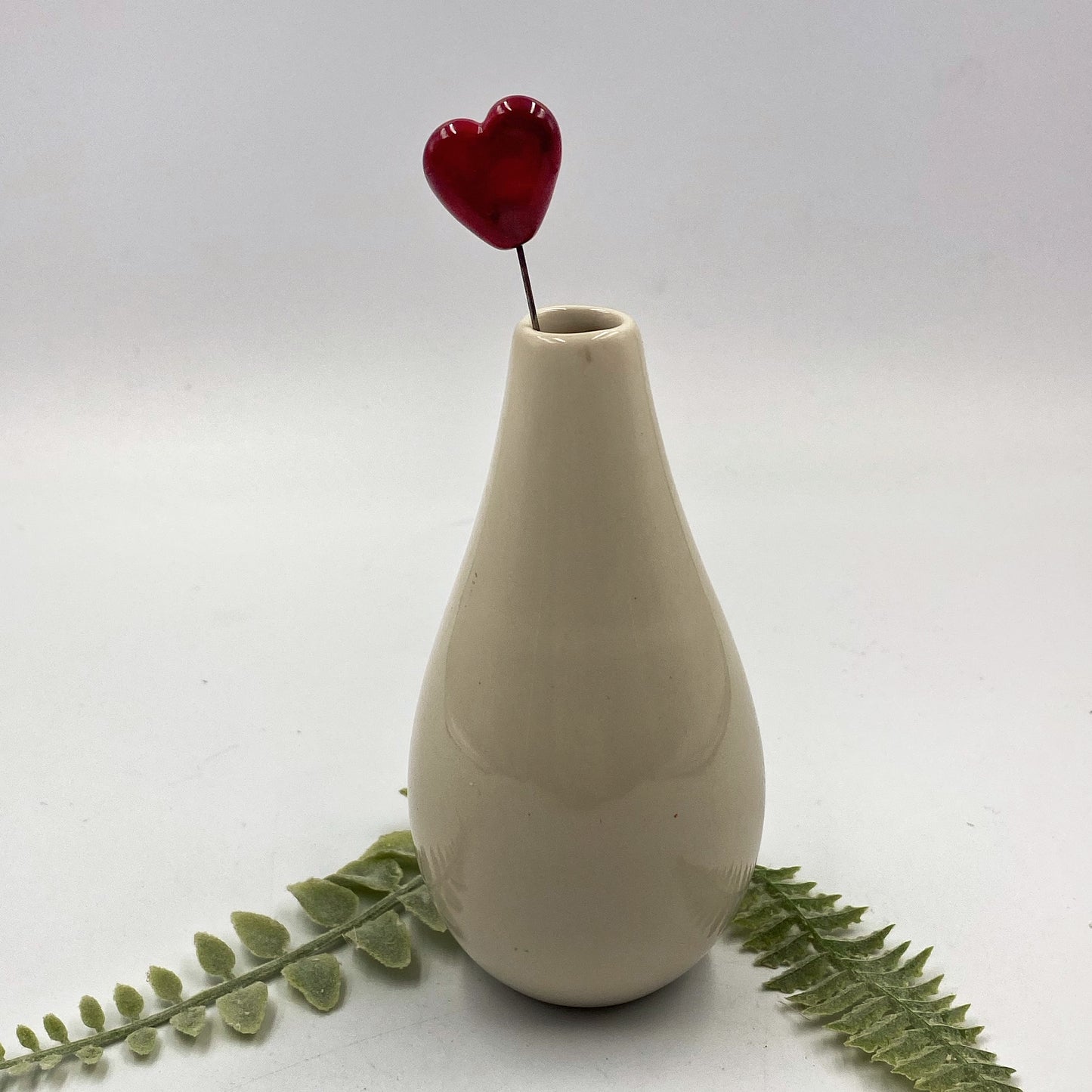 Single Red Glass Heart Stem